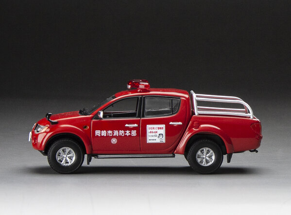 Mitsubishi Mitsubishi L200 Pick-Up 'Shizuoka Fire Department' - 1:43 - Vitesse/SunStar