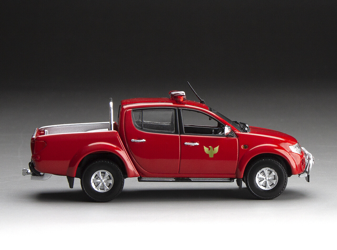 Mitsubishi Mitsubishi L200 Pick-Up 'Macau Fire Department' - 1:43 - Vitesse/SunStar