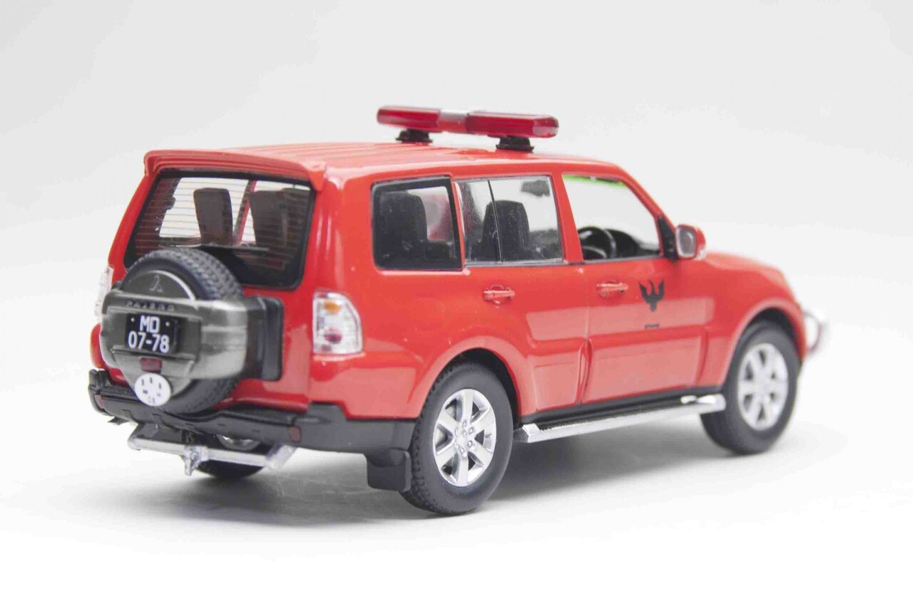 Mitsubishi Mitsubishi Pajero 'Macau Fire Department' 2011 - 1:43 - Vitesse/SunStar Mitsubishi Mitsubishi Pajero 'Macau Fire Department' 2011 - 1:43 - Vitesse/SunStar