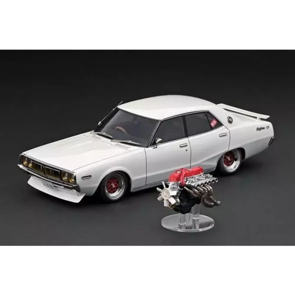 Nissan Nissan Skyline 2000 GT-X (GC110) + L28 Engine - 1:18 - Ignition Model Nissan Nissan Skyline 2000 GT-X (GC110) + L28 Engine - 1:18 - Ignition Model