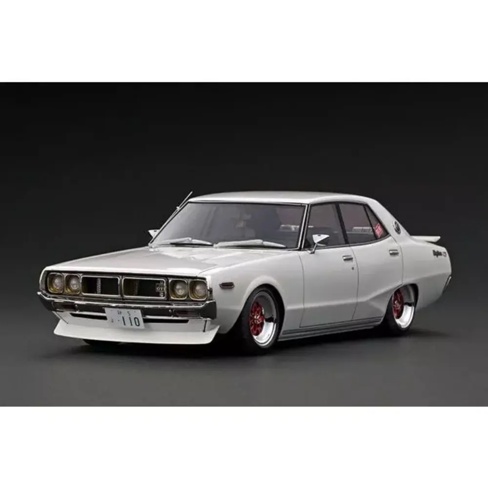 Nissan Nissan Skyline 2000 GT-X (GC110) + L28 Engine - 1:18 - Ignition Model Nissan Nissan Skyline 2000 GT-X (GC110) + L28 Engine - 1:18 - Ignition Model