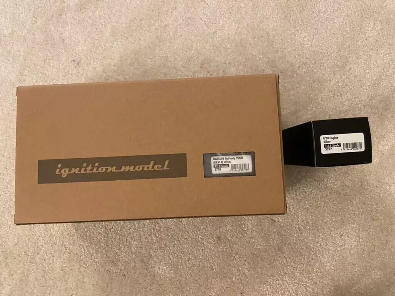Datsun Datsun Fairlady 2000 (SR311) + U20 Engine/Gearbox - 1:18 - Ignition Model Datsun Datsun Fairlady 2000 (SR311) + U20 Engine/Gearbox - 1:18 - Ignition Model