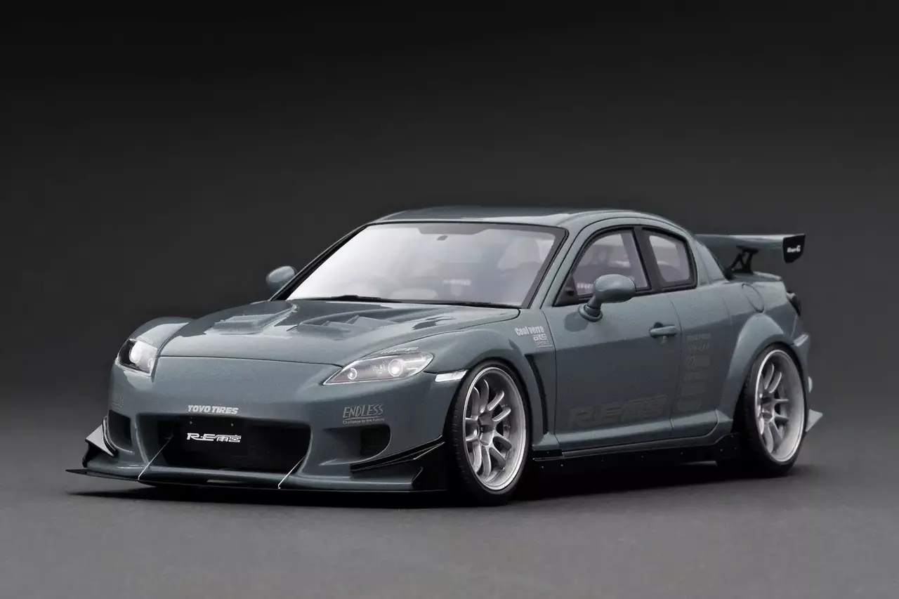 Mazda Mazda RX-8 (SE3P) RE Amemiya - 1:18 - Ignition Model Mazda Mazda RX-8 (SE3P) RE Amemiya - 1:18 - Ignition Model