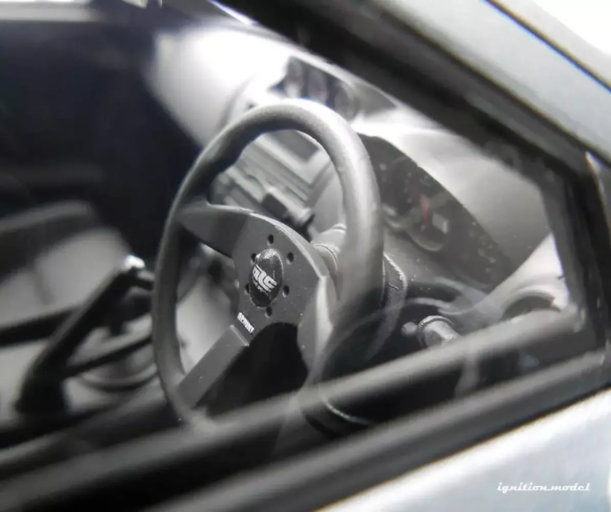 Mazda Mazda RX-8 (SE3P) RE Amemiya - 1:18 - Ignition Model Mazda Mazda RX-8 (SE3P) RE Amemiya - 1:18 - Ignition Model