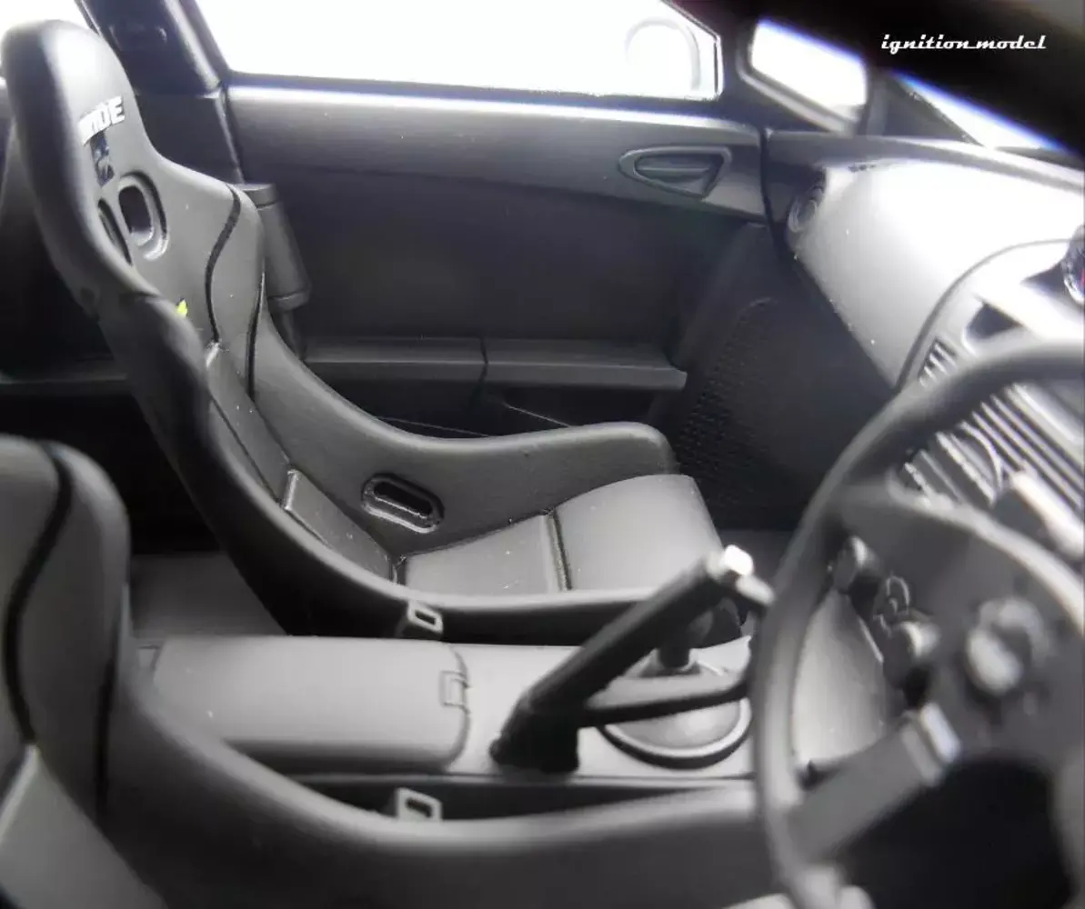 Mazda Mazda RX-8 (SE3P) RE Amemiya - 1:18 - Ignition Model Mazda Mazda RX-8 (SE3P) RE Amemiya - 1:18 - Ignition Model