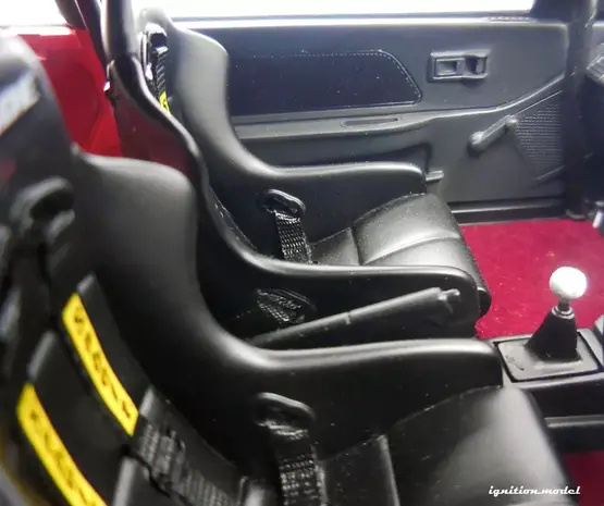 Honda Honda Civic (EF9) SiR 14 Inch Wheels - 1:18 - Ignition Model