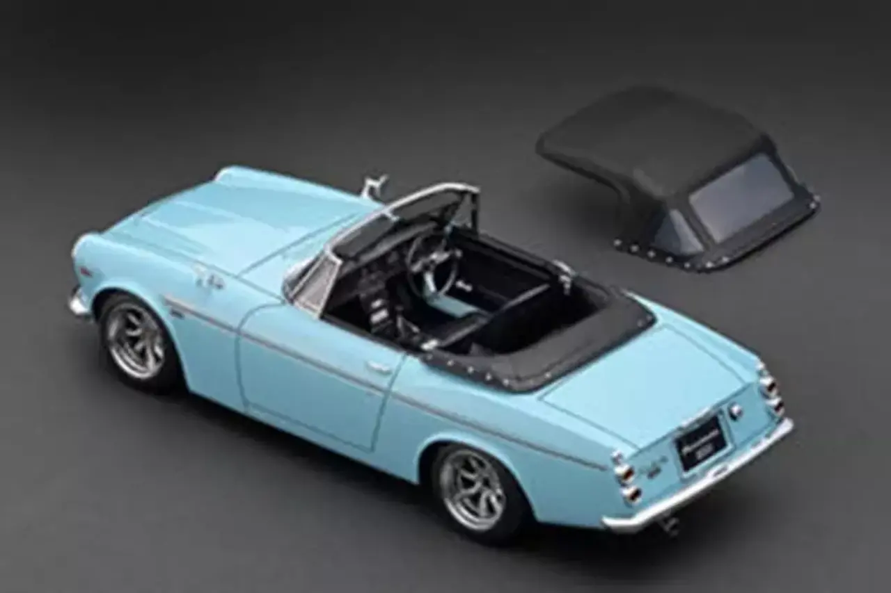 Datsun Datsun Fairlady 2000 (SR311) - 1:18 - Ignition Model Datsun Datsun Fairlady 2000 (SR311) - 1:18 - Ignition Model