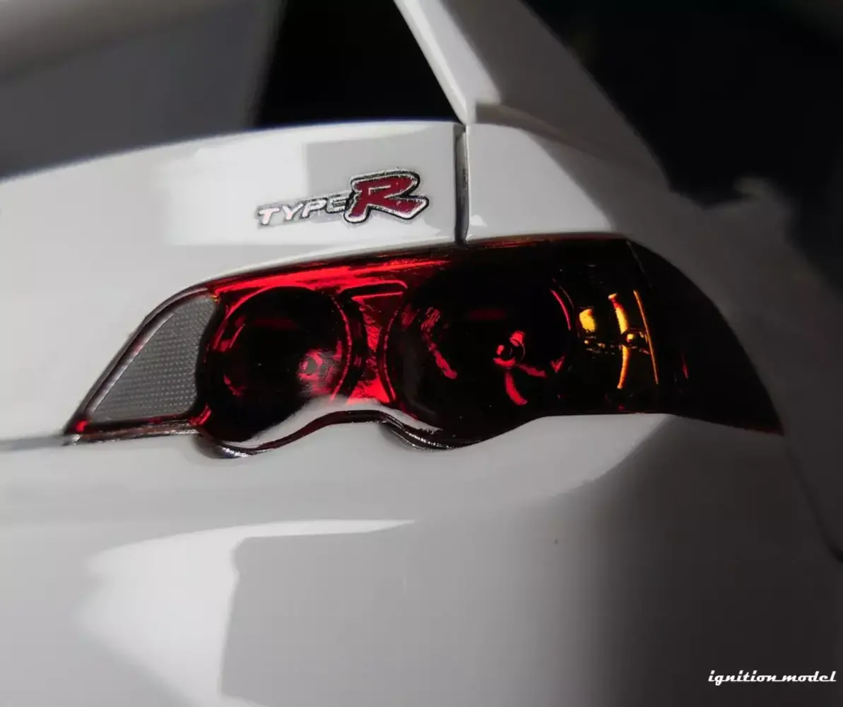 Honda Honda Integra (DC5) Type R 17 Inch Wheels - 1:18 - Ignition Model