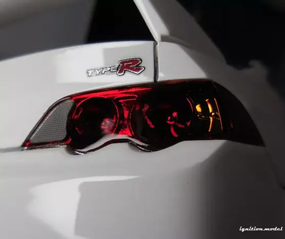 Honda Honda Integra (DC5) Type R 17 Inch Wheels - 1:18 - Ignition Model