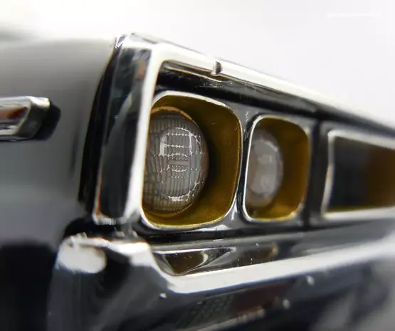 Nissan Nissan Skyline 2000 GT-X (GC110) - 1:18 - Ignition Model