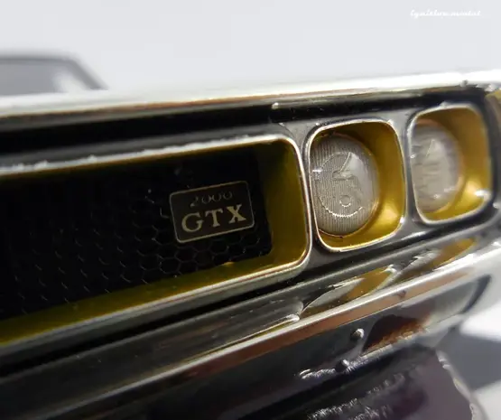 Nissan Nissan Skyline 2000 GT-X (GC110) - 1:18 - Ignition Model