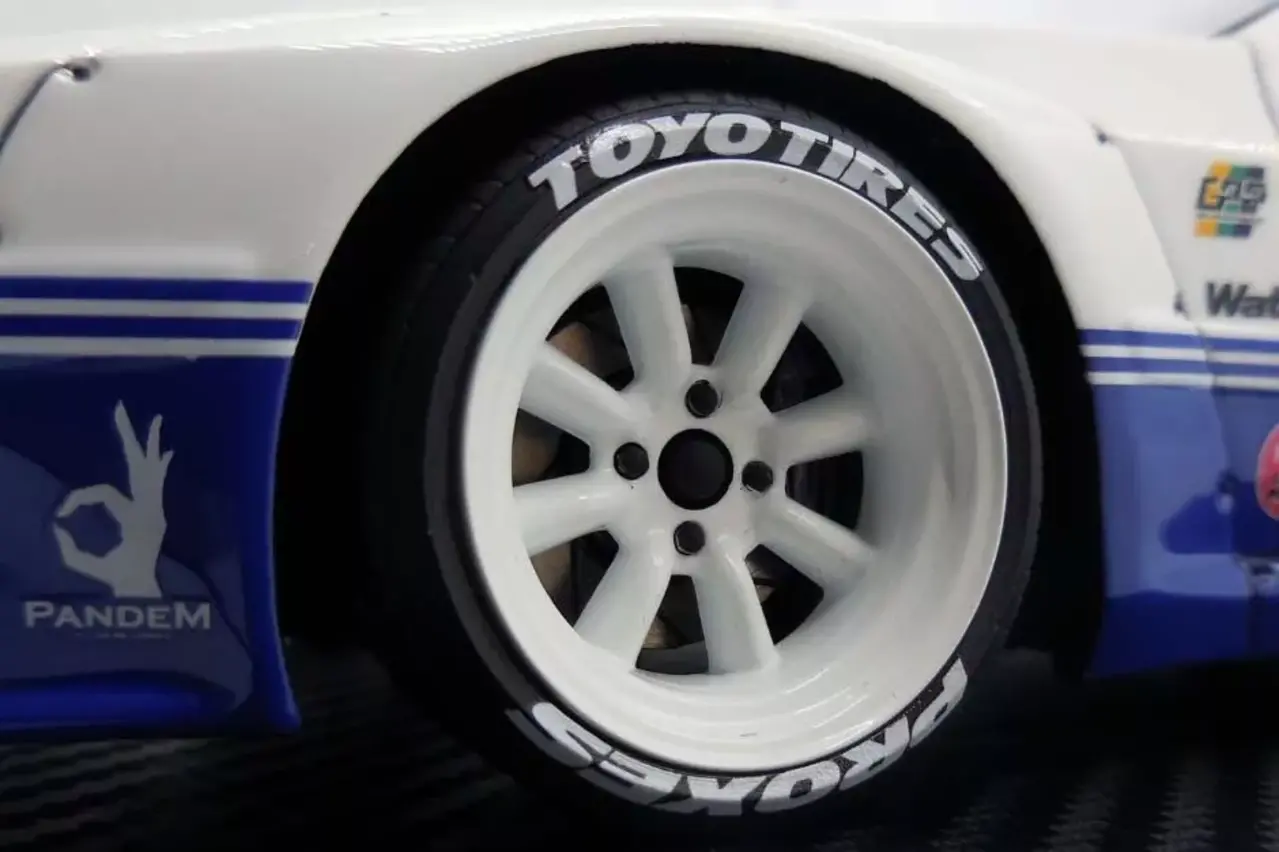 Mazda Mazda Pandem RX-7 (FC3S) - 1:18 - Ignition Model Mazda Mazda Pandem RX-7 (FC3S) - 1:18 - Ignition Model