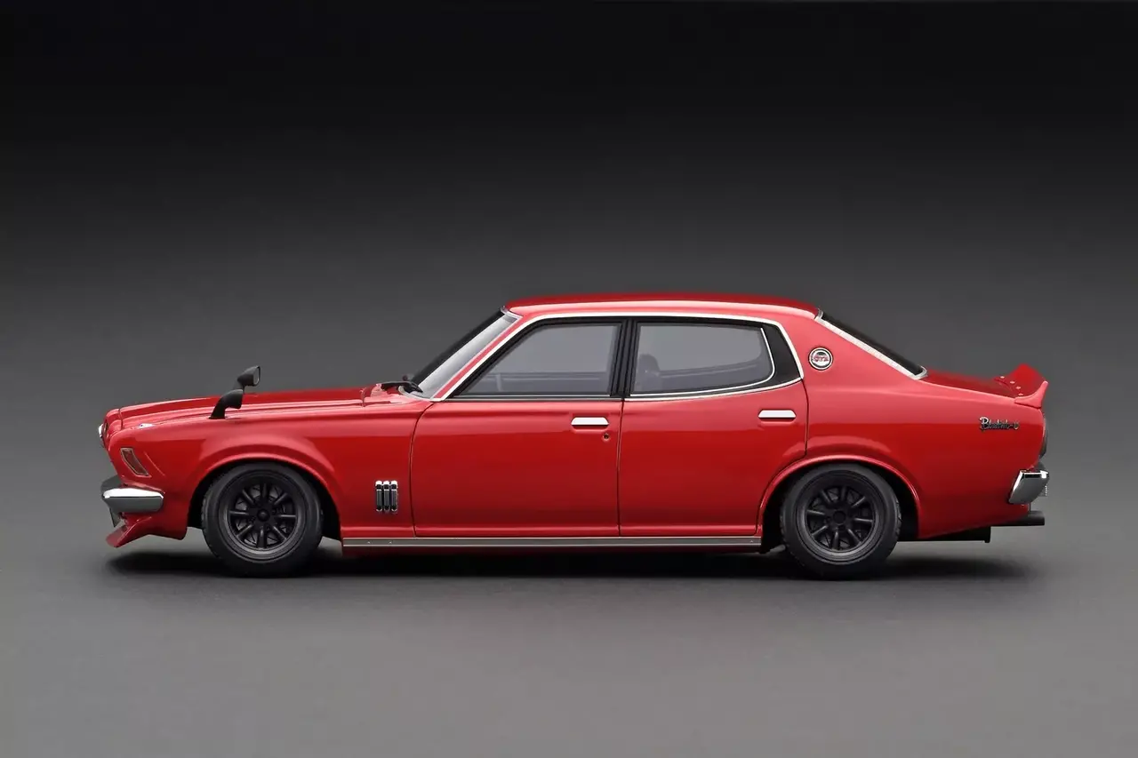 Nissan Nissan Bluebird U 2000 GTX (G610) - 1:18 - Ignition Model Nissan Nissan Bluebird U 2000 GTX (G610) - 1:18 - Ignition Model