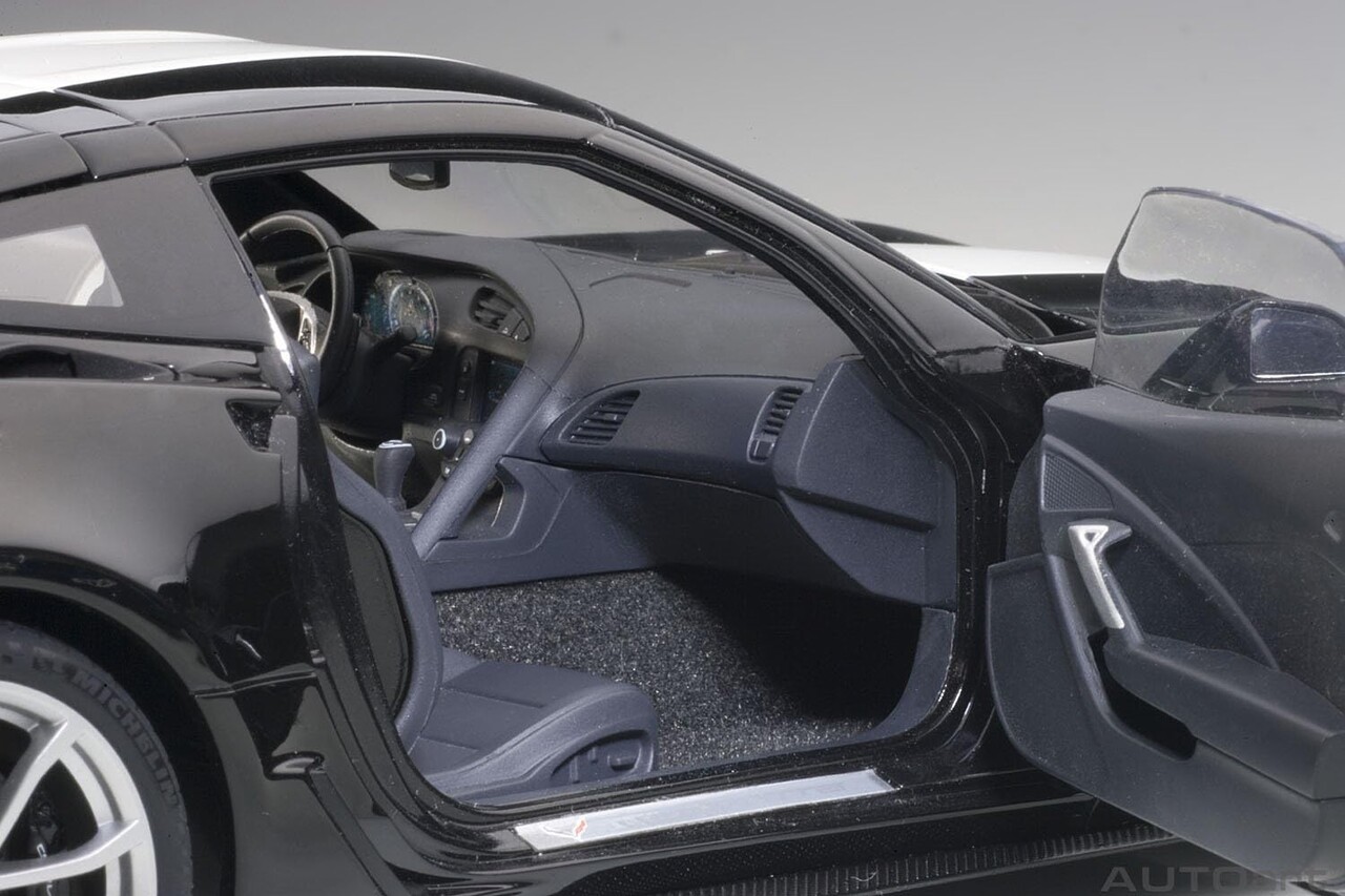 Chevrolet Chevrolet Corvette Grand Sport - 1:18 - AUTOart Chevrolet Chevrolet Corvette Grand Sport - 1:18 - AUTOart