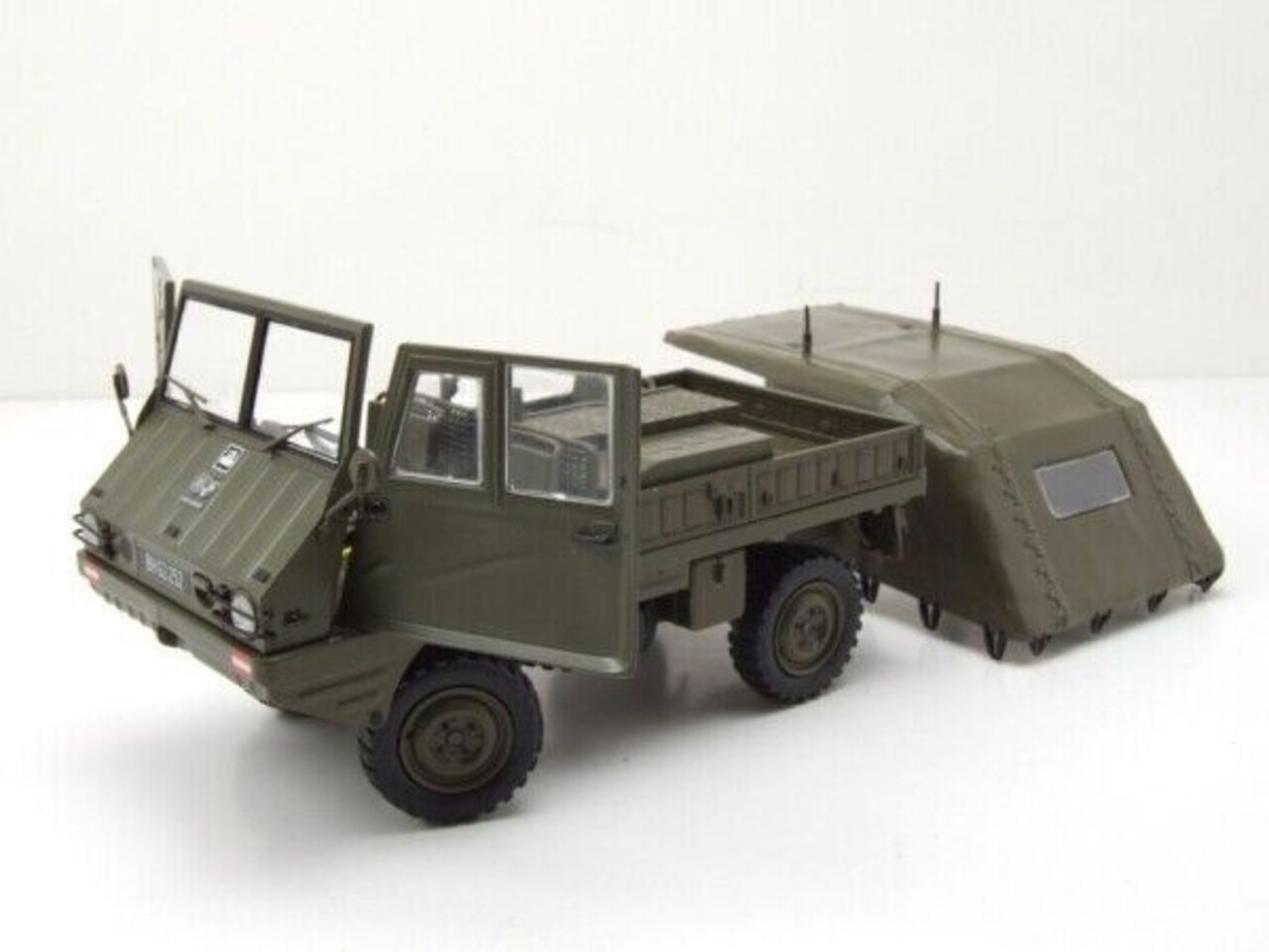 Steyr-Puch Steyr-Puch 4x4 Haflinger Funkwagen OBH 1975 - 1:18 - Schuco