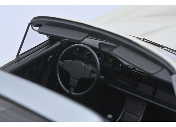 Porsche Porsche 911 Targa 1977 - 1:18 - Schuco