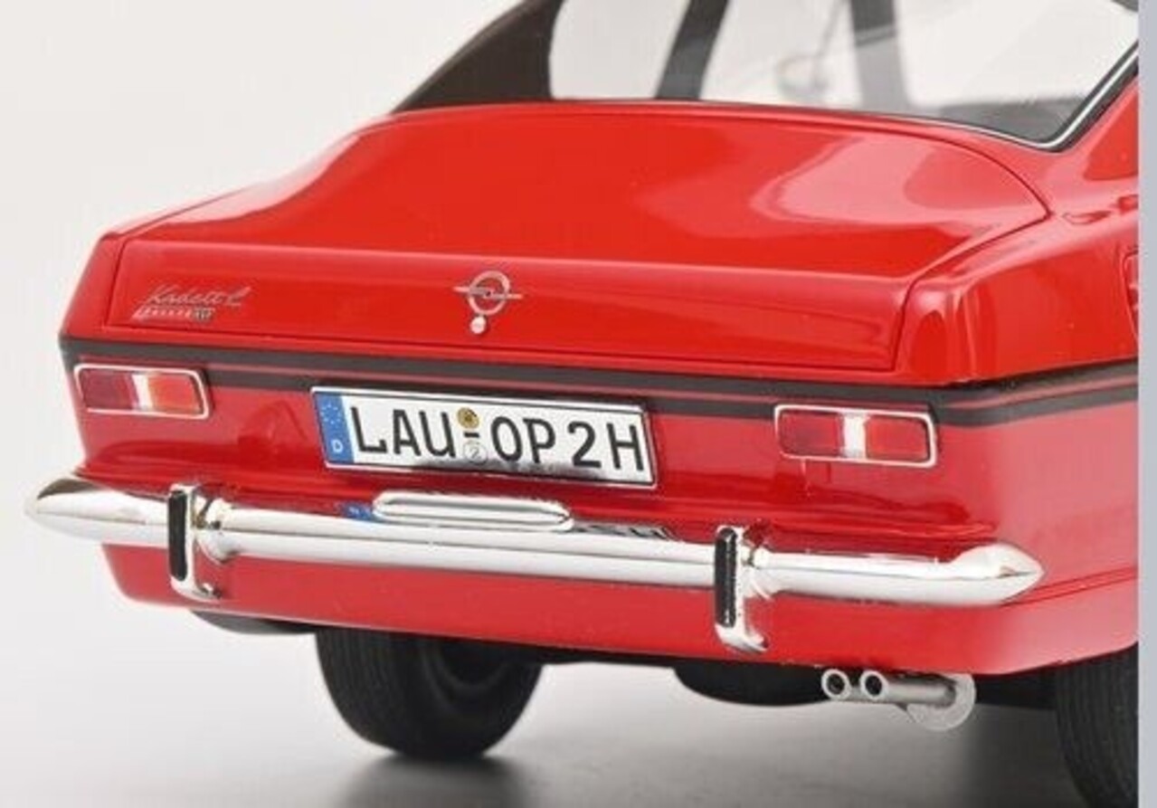 Opel Opel Kadett B Rally Coupé 1966 - 1:18 - Schuco
