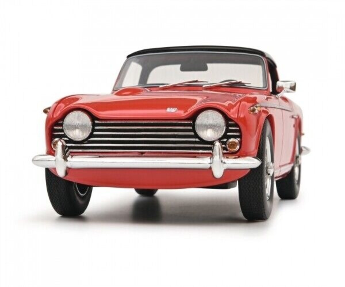 Opel Triumph TR5 Spider Closed 1968 - 1:18 - Schuco