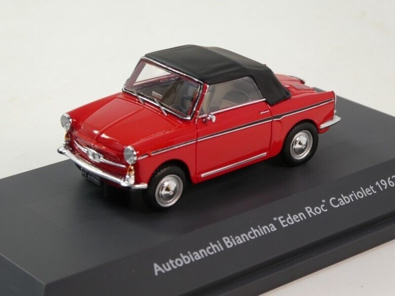 Aston Mastin Autobianchi Bianchina 'Eden Roc' Cabriolet 1962  - 1:43 - Schuco Aston Mastin Autobianchi Bianchina 'Eden Roc' Cabriolet 1962  - 1:43 - Schuco
