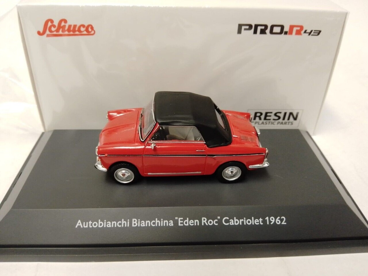 Aston Mastin Autobianchi Bianchina 'Eden Roc' Cabriolet 1962  - 1:43 - Schuco Aston Mastin Autobianchi Bianchina 'Eden Roc' Cabriolet 1962  - 1:43 - Schuco