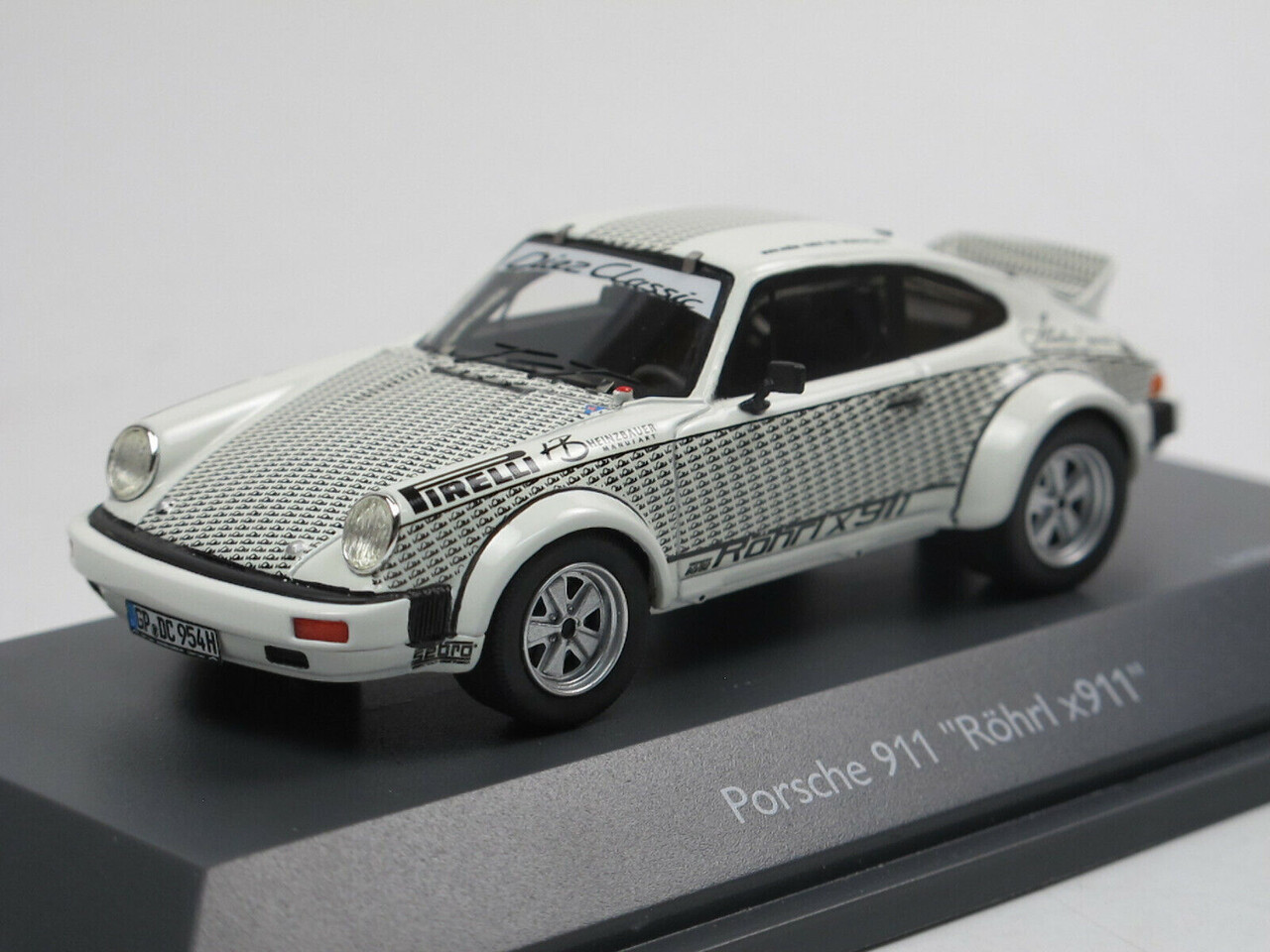 Porsche Porsche 911 Coupe "Walter Rohrl" 1969 - 1:43 - Schuco Porsche Porsche 911 Coupe "Walter Rohrl" 1969 - 1:43 - Schuco
