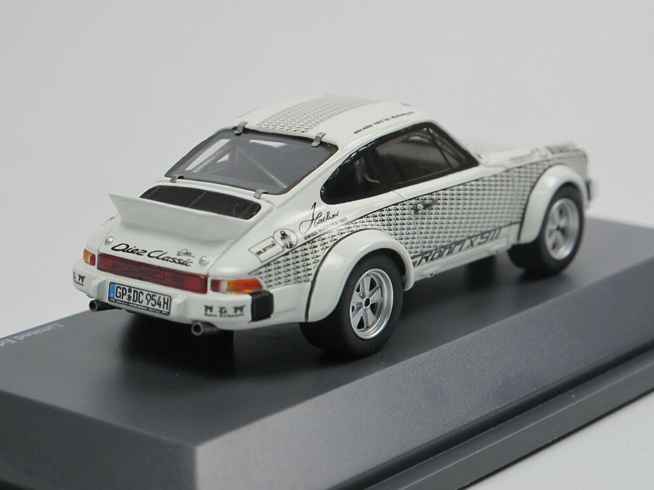 Porsche Porsche 911 Coupe "Walter Rohrl" 1969 - 1:43 - Schuco Porsche Porsche 911 Coupe "Walter Rohrl" 1969 - 1:43 - Schuco