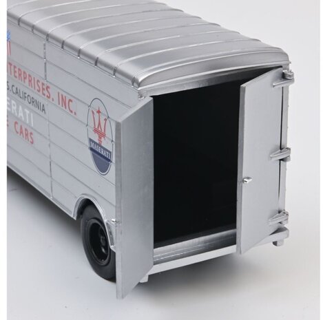 GMC GMC Tractor 4x2 + Car Transporter Trailer Team John Edgar Inc. L.A. California Maserati Race Cars 1950 - 1:43 - Schuco