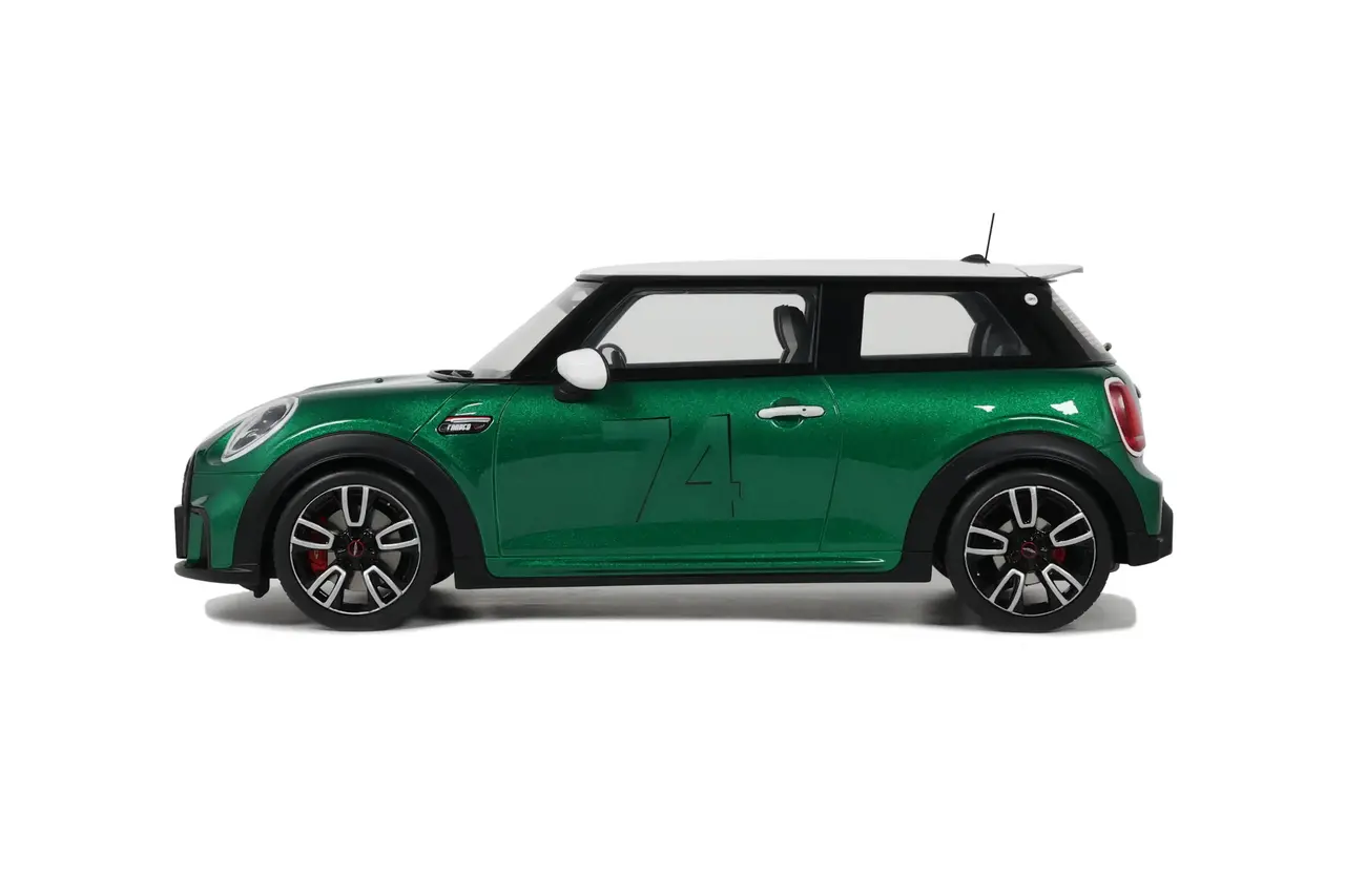 Mini Mini Cooper JCW 60th Anniversary - 1:18 - Otto Mobile Models Mini Mini Cooper JCW 60th Anniversary - 1:18 - Otto Mobile Models