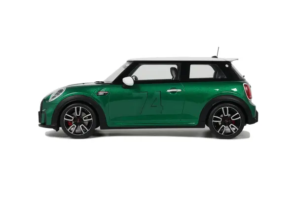 Mini Mini Cooper JCW 60th Anniversary - 1:18 - Otto Mobile Models Mini Mini Cooper JCW 60th Anniversary - 1:18 - Otto Mobile Models