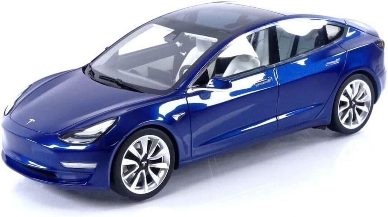 Tesla Tesla Model 3 - 1:18 - LS Collectibles Tesla Tesla Model 3 - 1:18 - LS Collectibles