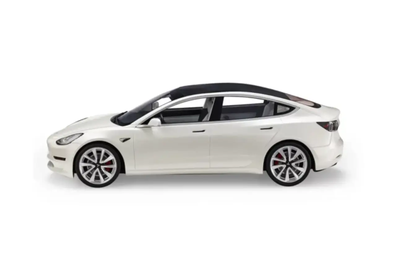 Tesla Tesla Model 3 - 1:18 - LS Collectibles Tesla Tesla Model 3 - 1:18 - LS Collectibles