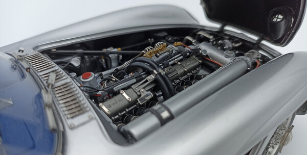 Mercedes-Benz Mercedes-Benz 300 SLR Uhlenhaut Coupé #T1 RAC Tourist Trophy 1955 - 1:18 - CMC Mercedes-Benz Mercedes-Benz 300 SLR Uhlenhaut Coupé #T1 RAC Tourist Trophy 1955 - 1:18 - CMC