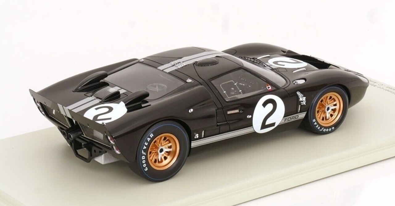 Ford Ford MK 2 #2 Winner 24H Le Mans 1966 - 1:18 - Spark Ford Ford MK 2 #2 Winner 24H Le Mans 1966 - 1:18 - Spark