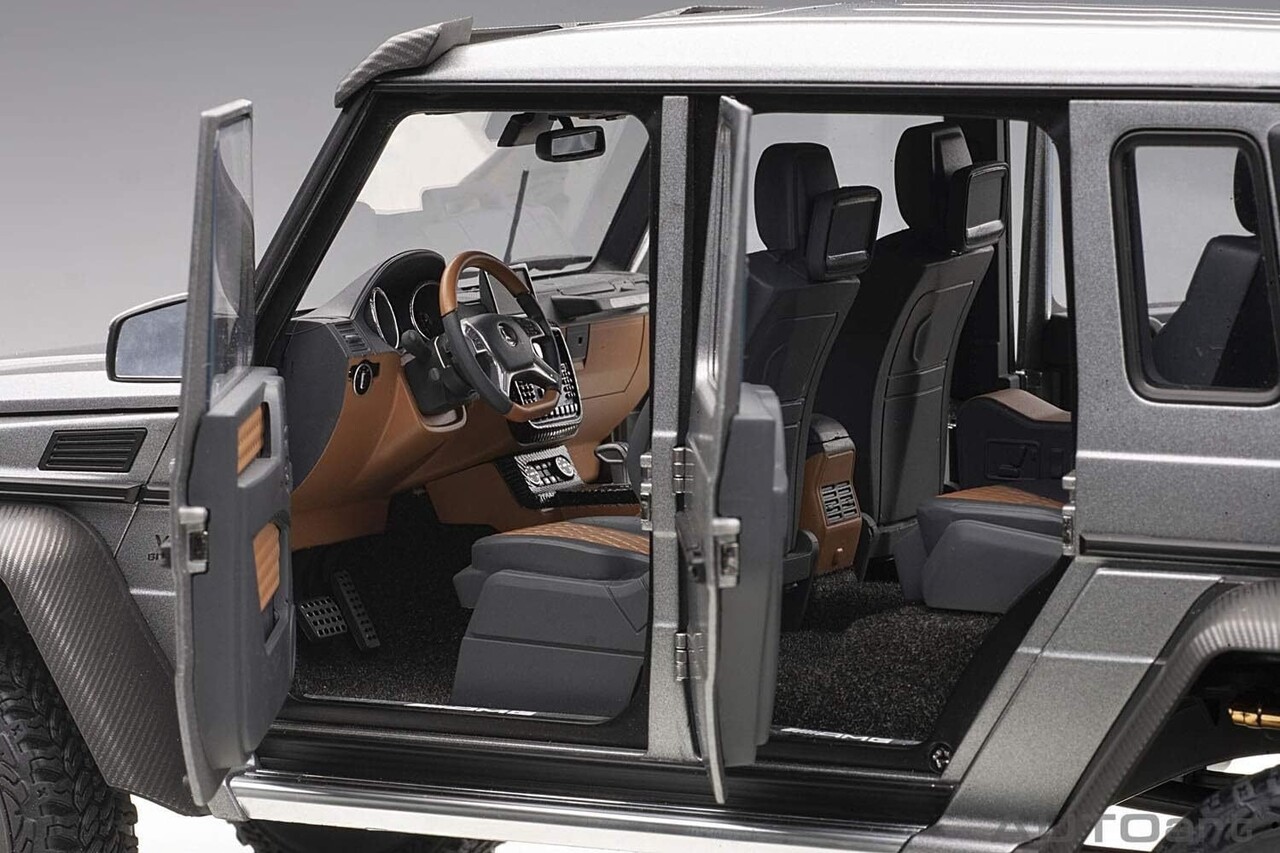 Mercedes-Benz Mercedes-Benz G63 AMG 6x6 - 1:18 - AUTOart Mercedes-Benz Mercedes-Benz G63 AMG 6x6 - 1:18 - AUTOart