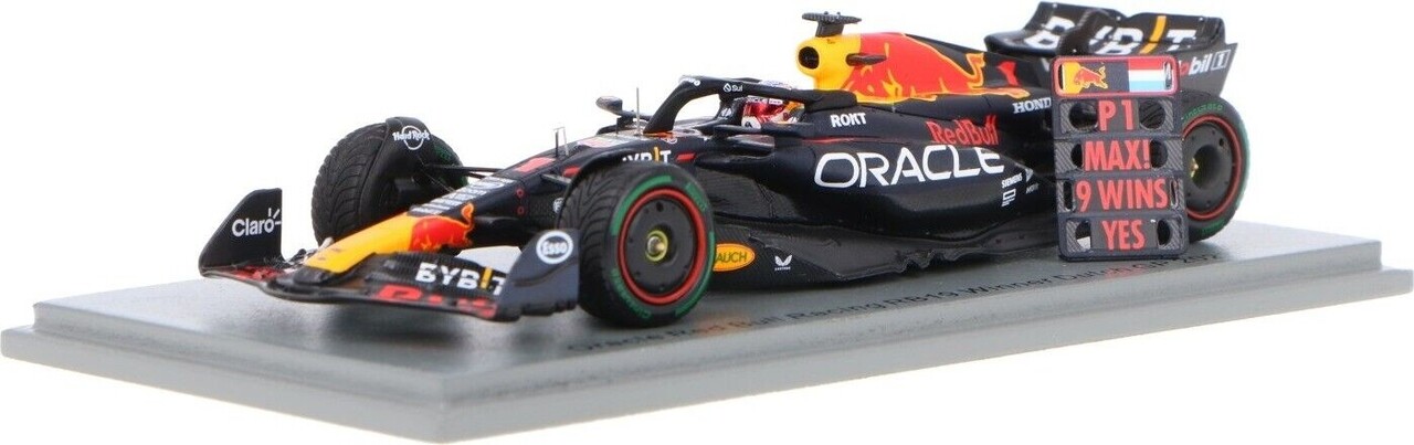Formule 1 Oracle Red Bull RB19 #1 Winner Dutch GP 2023 + Pit Board Max Verstappen - 1:43 - Spark Formule 1 Oracle Red Bull RB19 #1 Winner Dutch GP 2023 + Pit Board Max Verstappen - 1:43 - Spark