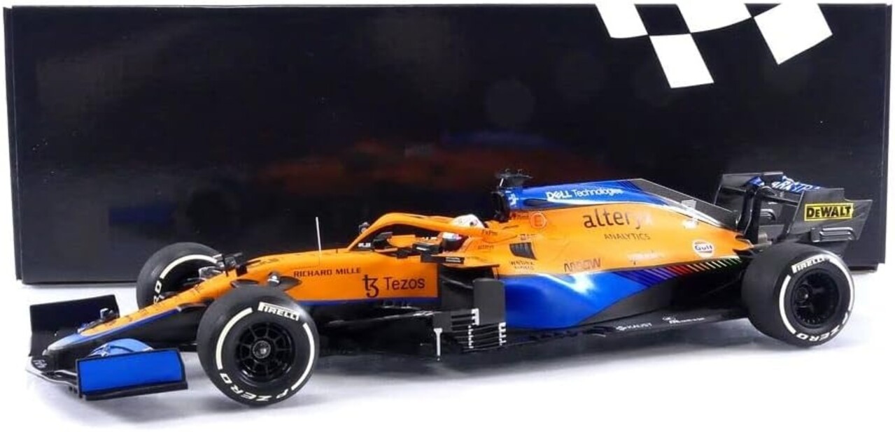 Formule 1 McLaren F1 Team MCL35M #3 (D. Ricciardo) Winner Italian GP 2021 - 1:18 - Minichamps