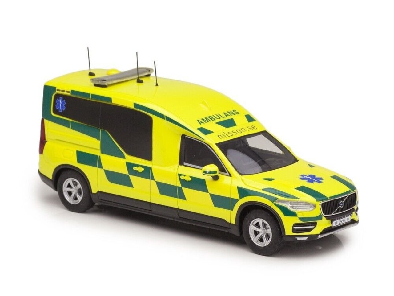 Volvo Nilsson XC90 Ambulance 'Sweden' - 1:43 - Schuco Volvo Nilsson XC90 Ambulance 'Sweden' - 1:43 - Schuco