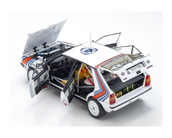 Lancia Lancia Delta HF Integrale 4WD #4 Team Lancia Winner Rally 1000 Lakes 1987 - 1:18 - Kyosho Lancia Lancia Delta HF Integrale 4WD #4 Team Lancia Winner Rally 1000 Lakes 1987 - 1:18 - Kyosho