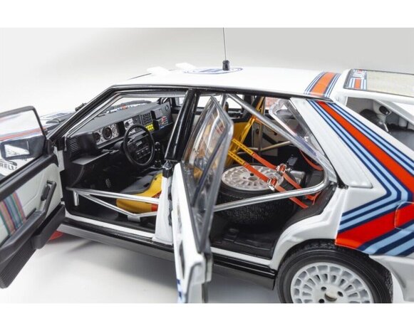 Lancia Lancia Delta HF Integrale 4WD #4 Team Lancia Winner Rally 1000 Lakes 1987 - 1:18 - Kyosho Lancia Lancia Delta HF Integrale 4WD #4 Team Lancia Winner Rally 1000 Lakes 1987 - 1:18 - Kyosho