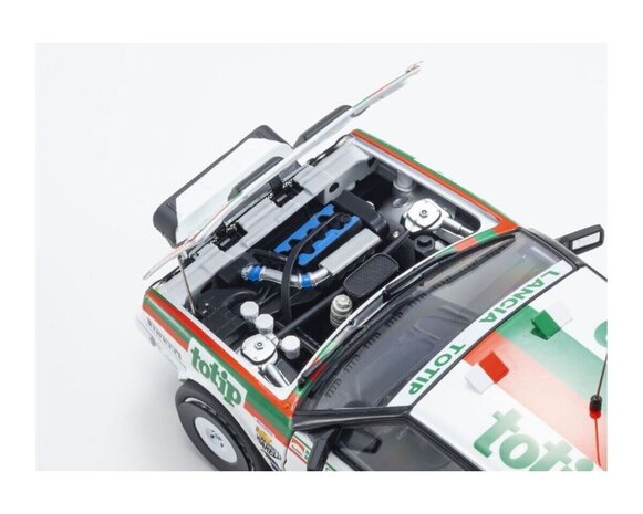 Lancia  Lancia Delta HF Integrale 4WD #1 Team Lancia Totip Winner Rally Targa Florio 1987 (Night Version)- 1:18 - Kyosho Lancia  Lancia Delta HF Integrale 4WD #1 Team Lancia Totip Winner Rally Targa Florio 1987 (Night Version)- 1:18 - Kyosho