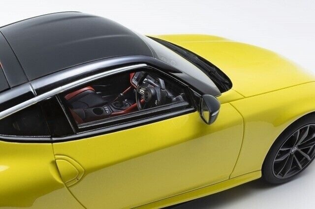 Nissan Nissan Fairlady Z Coupe 2023 - 1:18 - Kyosho Nissan Nissan Fairlady Z Coupe 2023 - 1:18 - Kyosho