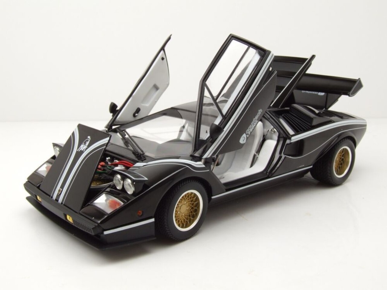 Lamborghini Lamborghini Countach LP5000R Quattrovalvole 1982 - 1:18 - Kyosho Lamborghini Lamborghini Countach LP5000R Quattrovalvole 1982 - 1:18 - Kyosho