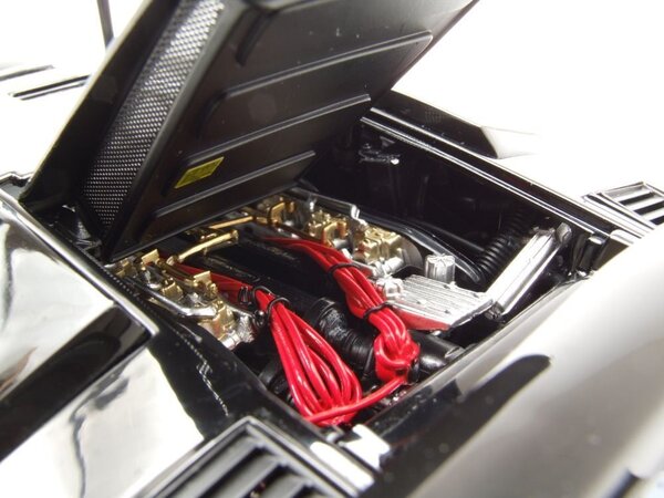 Lamborghini Lamborghini Countach LP5000R Quattrovalvole 1982 - 1:18 - Kyosho Lamborghini Lamborghini Countach LP5000R Quattrovalvole 1982 - 1:18 - Kyosho