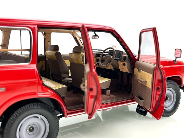 Toyota Toyota Land Cruiser 60 - 1:18 - Kyosho Toyota Toyota Land Cruiser 60 - 1:18 - Kyosho