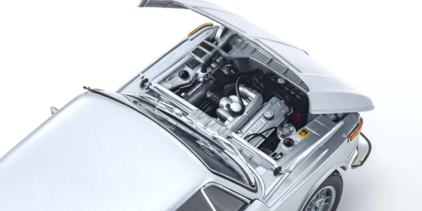 BMW BMW 2002 tii - 1:18 - Kyosho