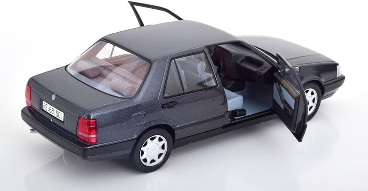 Lancia Lancia Thema Turbo 16V LX 1991 - 1:18 - Mitica Lancia Lancia Thema Turbo 16V LX 1991 - 1:18 - Mitica