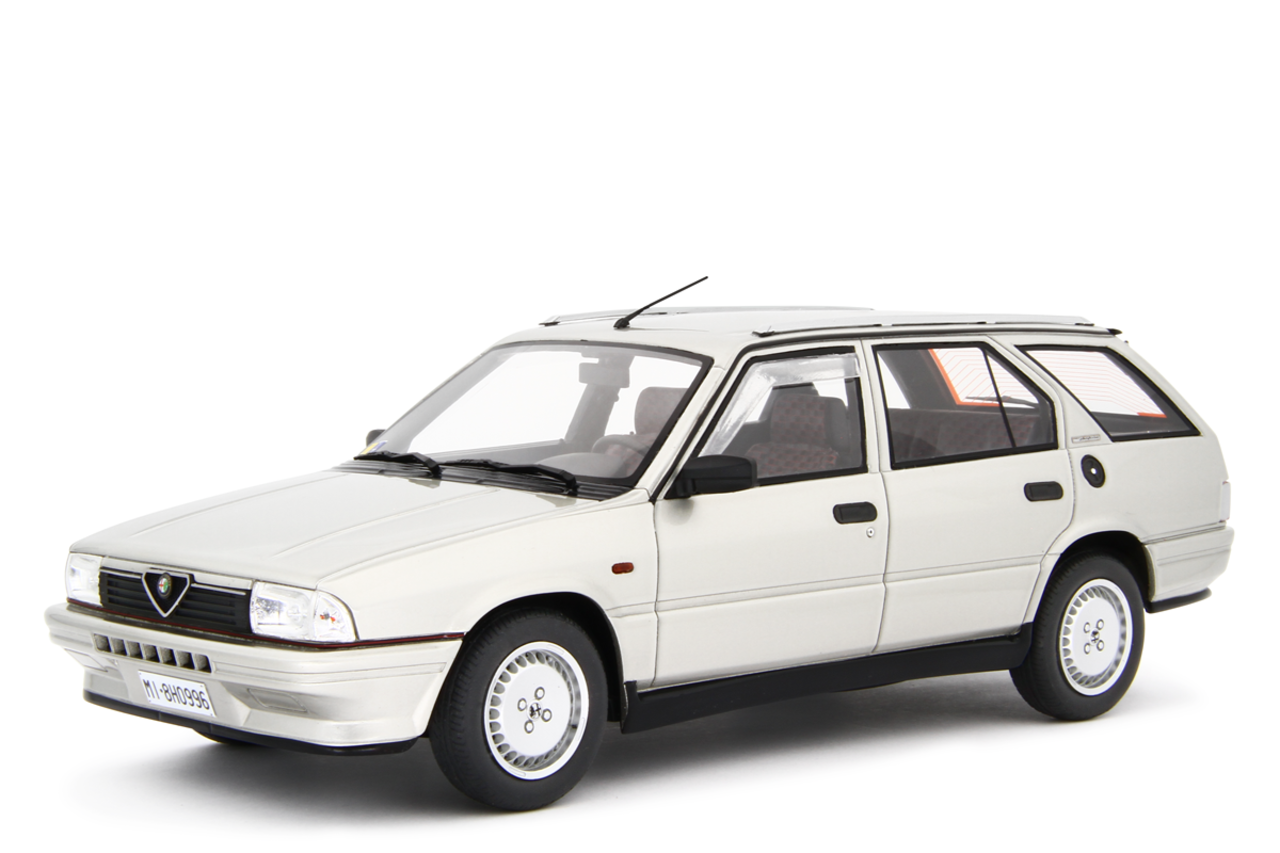 Alfa Romeo Alfa 33 1.7 Sport Wagon Q.V. 1988 - 1:18 - Laudoracing - Model