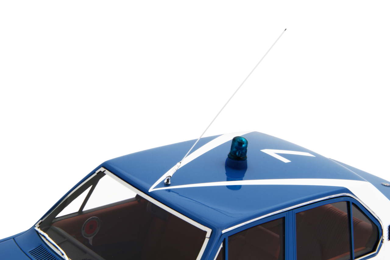 Alfa Romeo Alfa Alfetta 1.8 1972 Polizia - 1:18 - Laudoracing - Model Alfa Romeo Alfa Alfetta 1.8 1972 Polizia - 1:18 - Laudoracing - Model