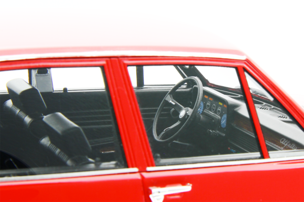 Alfa Romeo Alfa Alfetta 1.6 1975 - 1:18 - Laudoracing - Model