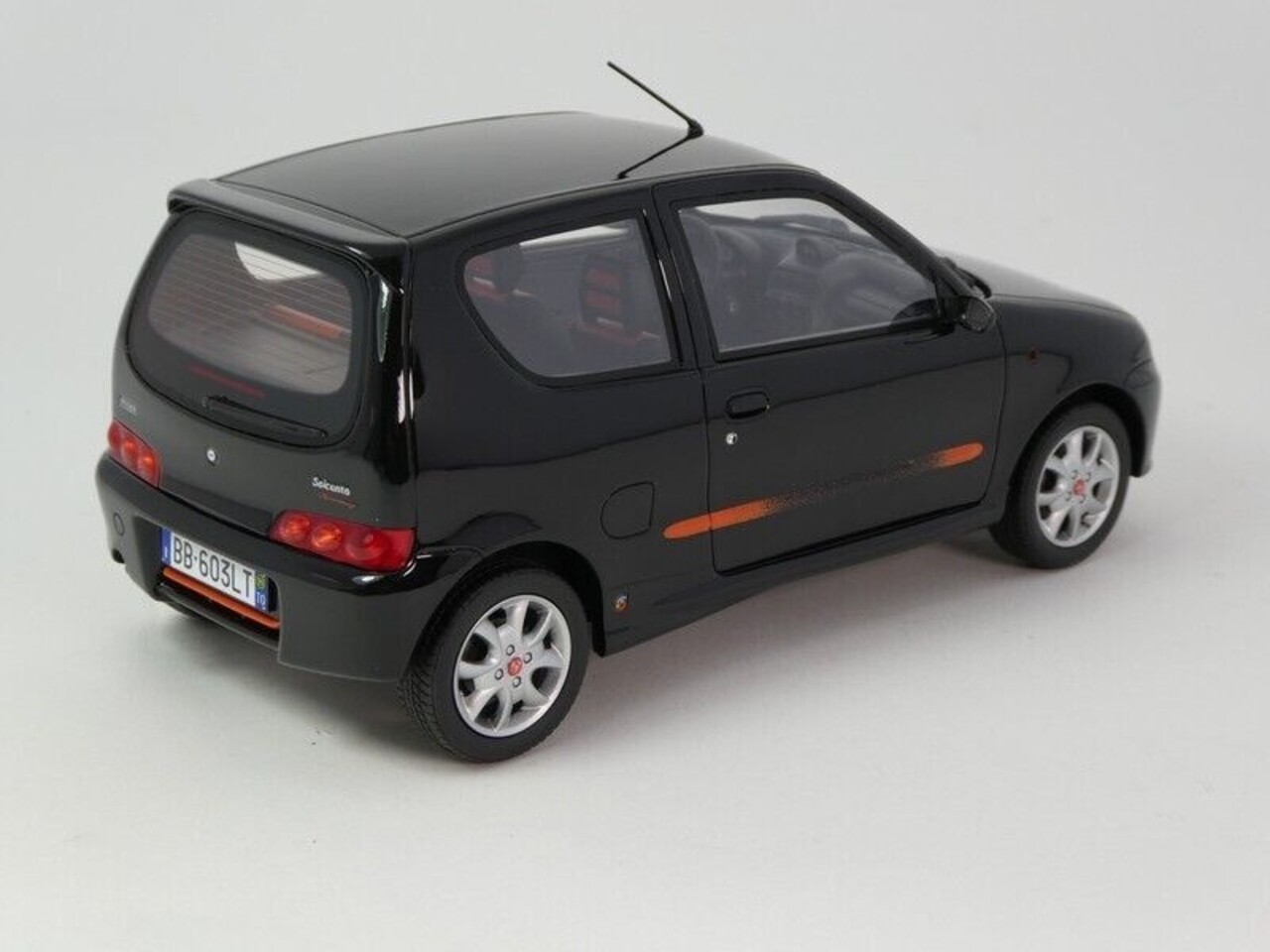 Fiat Fiat 600 Sporting Abarth 1998 - 1:18 - Laudoracing - Model
